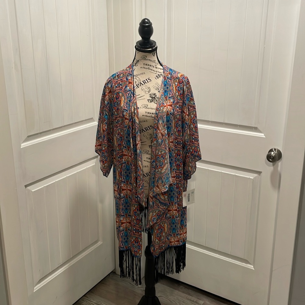 LulaRoe Monroe Red and Blue With Black Fringe Kimono Size L